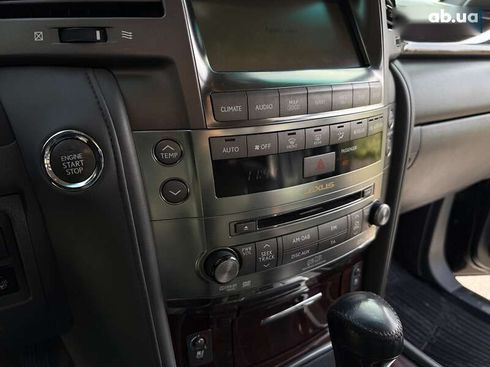 Lexus LX 2010 - фото 21