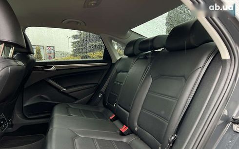 Volkswagen Passat 2017 - фото 15