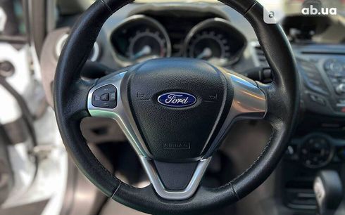 Ford Fiesta 2016 - фото 10