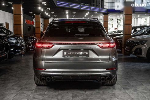 Porsche Cayenne 2019 - фото 11