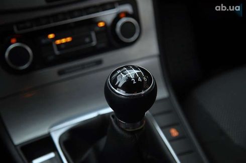Volkswagen Passat 2011 - фото 18