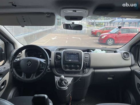 Renault Trafic 2015 - фото 16