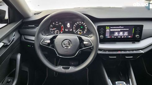 Skoda Octavia 2023 - фото 2