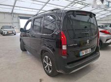 Продаж вживаних Peugeot в Київській області - купити на Автобазарі