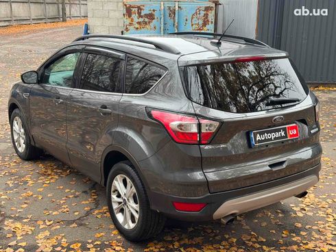 Ford Escape 2018 серый - фото 9