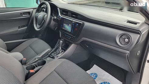 Toyota Corolla 2018 - фото 20