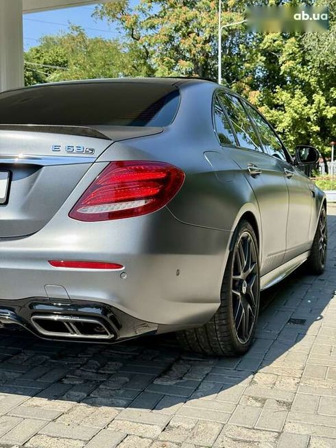 Mercedes-Benz E-Класс 2018 - фото 16