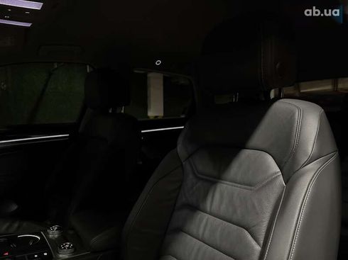 Volkswagen Touareg 2020 - фото 30