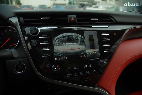 Toyota Camry 2019 - фото 15