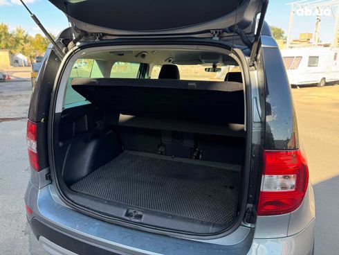 Skoda Yeti 2017 серый - фото 40