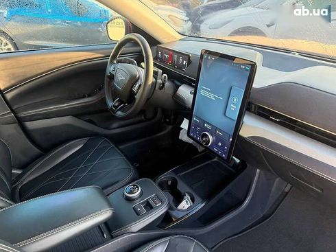 Ford Mustang Mach-E 2022 - фото 16
