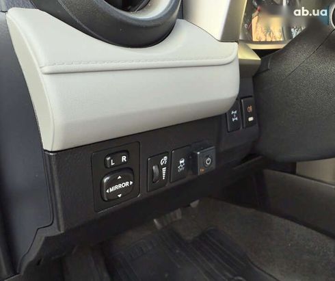 Toyota RAV4 2014 - фото 15