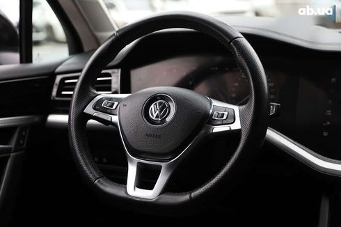 Volkswagen Touareg 2018 - фото 14