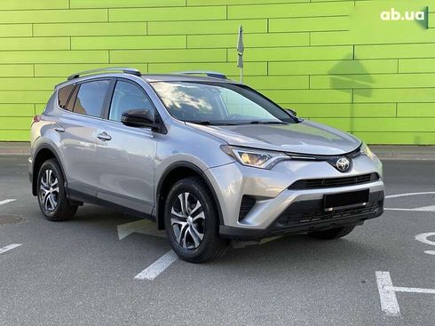 Toyota RAV4 2018 - фото 2