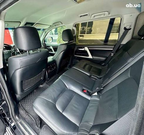 Toyota Land Cruiser 2016 - фото 25