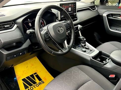 Toyota RAV4 2019 - фото 24