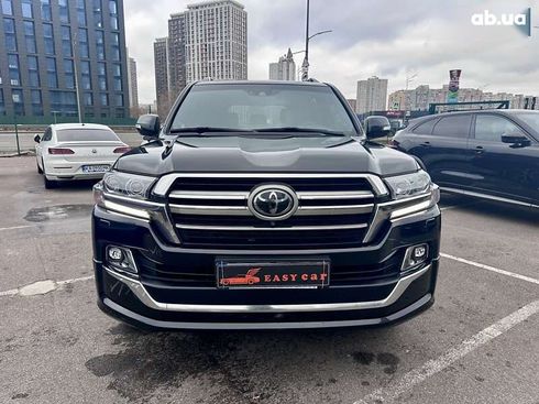 Toyota Land Cruiser 2019 - фото 21