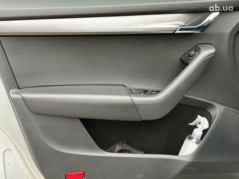 Skoda Octavia 2018 серый - фото 9