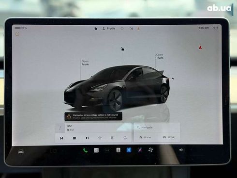 Tesla Model 3 2022 - фото 10
