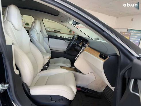 Tesla Model S 2018 - фото 22