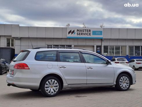 Volkswagen passat b7 2013 серый - фото 8