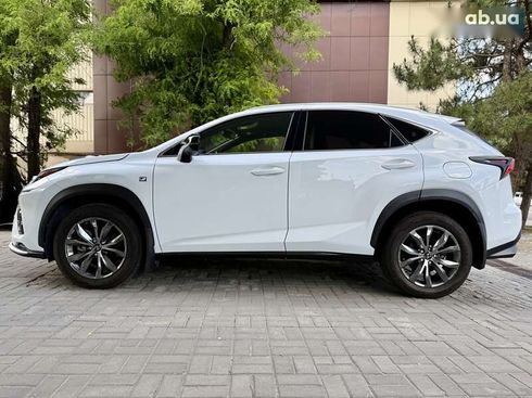 Lexus NX 2021 - фото 22