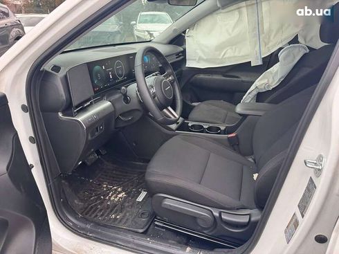 Hyundai Kona Electric 2024 - фото 10