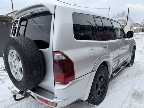 Mitsubishi Pajero Wagon 2001 серебристый - фото 7