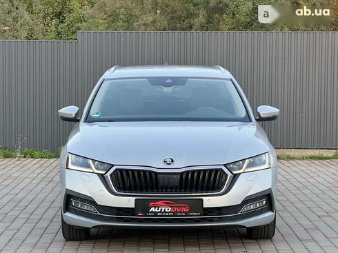 Skoda Octavia 2020 - фото 9