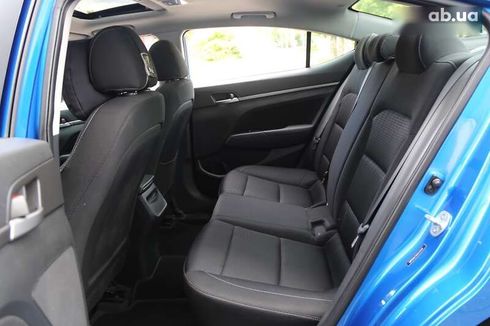 Hyundai Elantra 2016 - фото 10