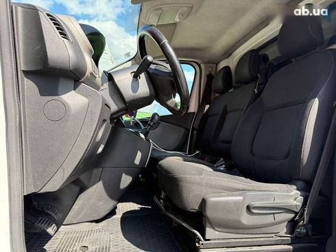 Renault Trafic 2015 - фото 9
