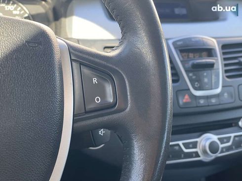 Renault Laguna 2009 - фото 27