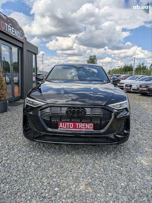 Audi E-Tron 2022 - фото 4