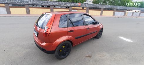 Ford Fiesta 2008 красный - фото 13