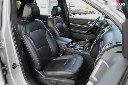 Ford Explorer 2017 - фото 13