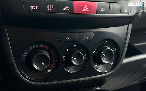 Fiat Doblo 2011 - фото 15