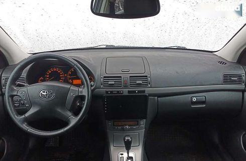 Toyota Avensis 2007 - фото 12