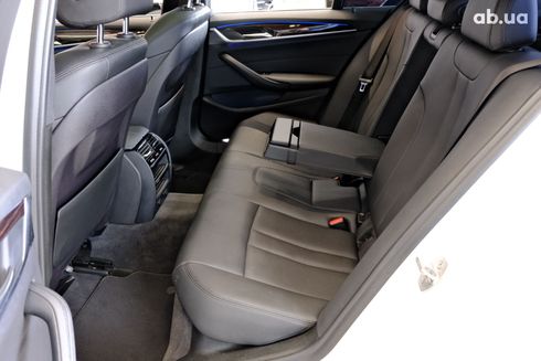 BMW 5 серия 2017 белый - фото 8