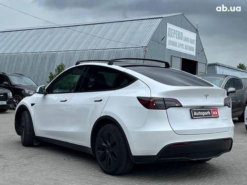 Tesla Model Y 2024 белый - фото 8