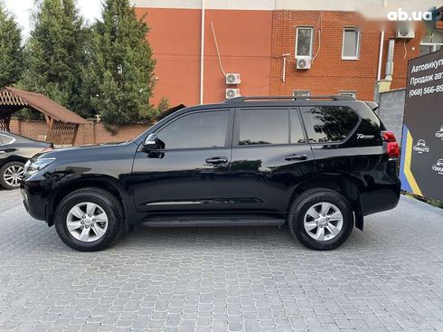 Toyota Land Cruiser Prado 2019 - фото 19