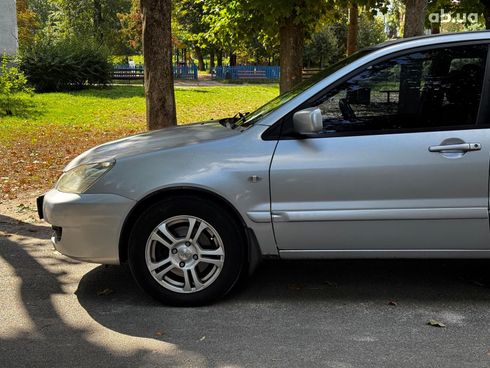 Mitsubishi Lancer 2005 серый - фото 11