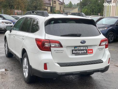 Subaru Outback 2017 белый - фото 7