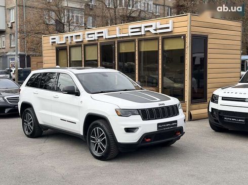 Jeep Grand Cherokee 2018 - фото 3