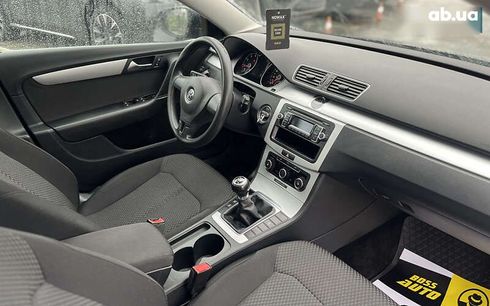 Volkswagen Passat 2012 - фото 13