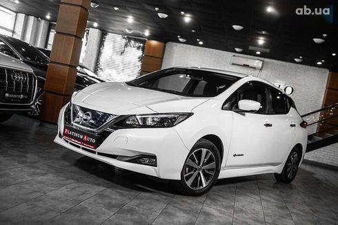 Nissan Leaf 2019 - фото 4