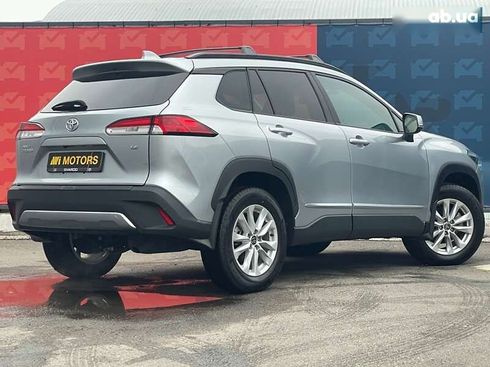 Toyota Corolla Cross 2022 - фото 4