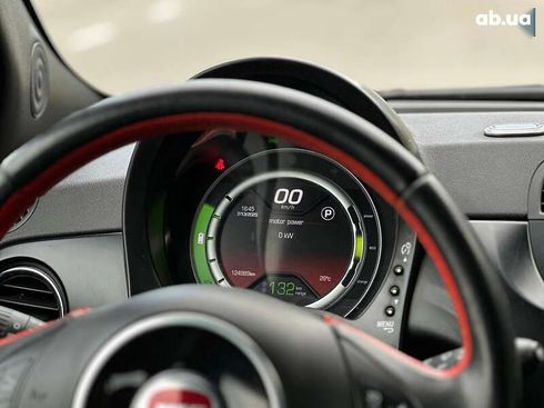 Fiat 500E 2015 - фото 17