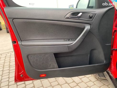 Skoda Yeti 2014 красный - фото 11