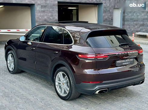 Porsche Cayenne 2018 - фото 18