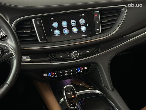Buick Enclave 2018 красный - фото 20